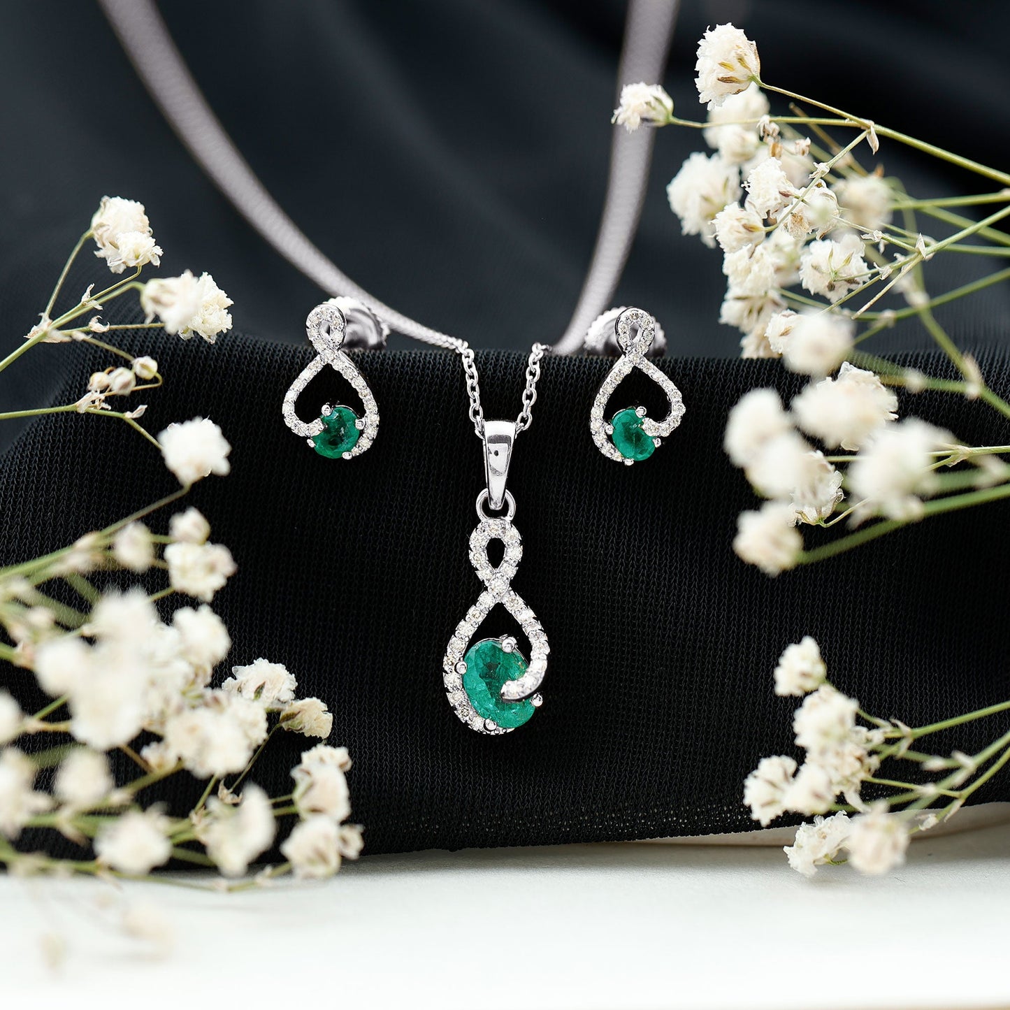 Natural Emerald and Diamond Wedding Jewelry Set