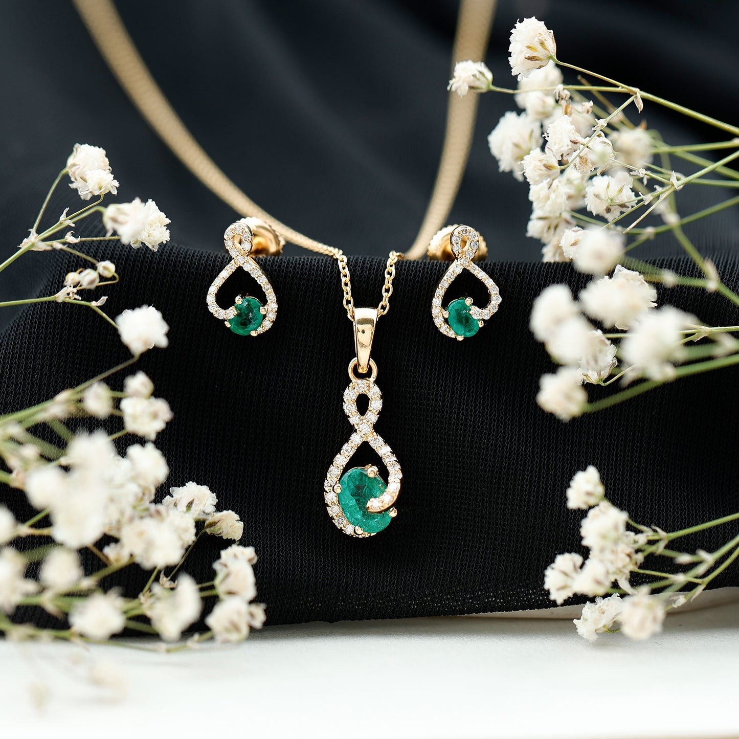 Natural Emerald and Diamond Wedding Jewelry Set