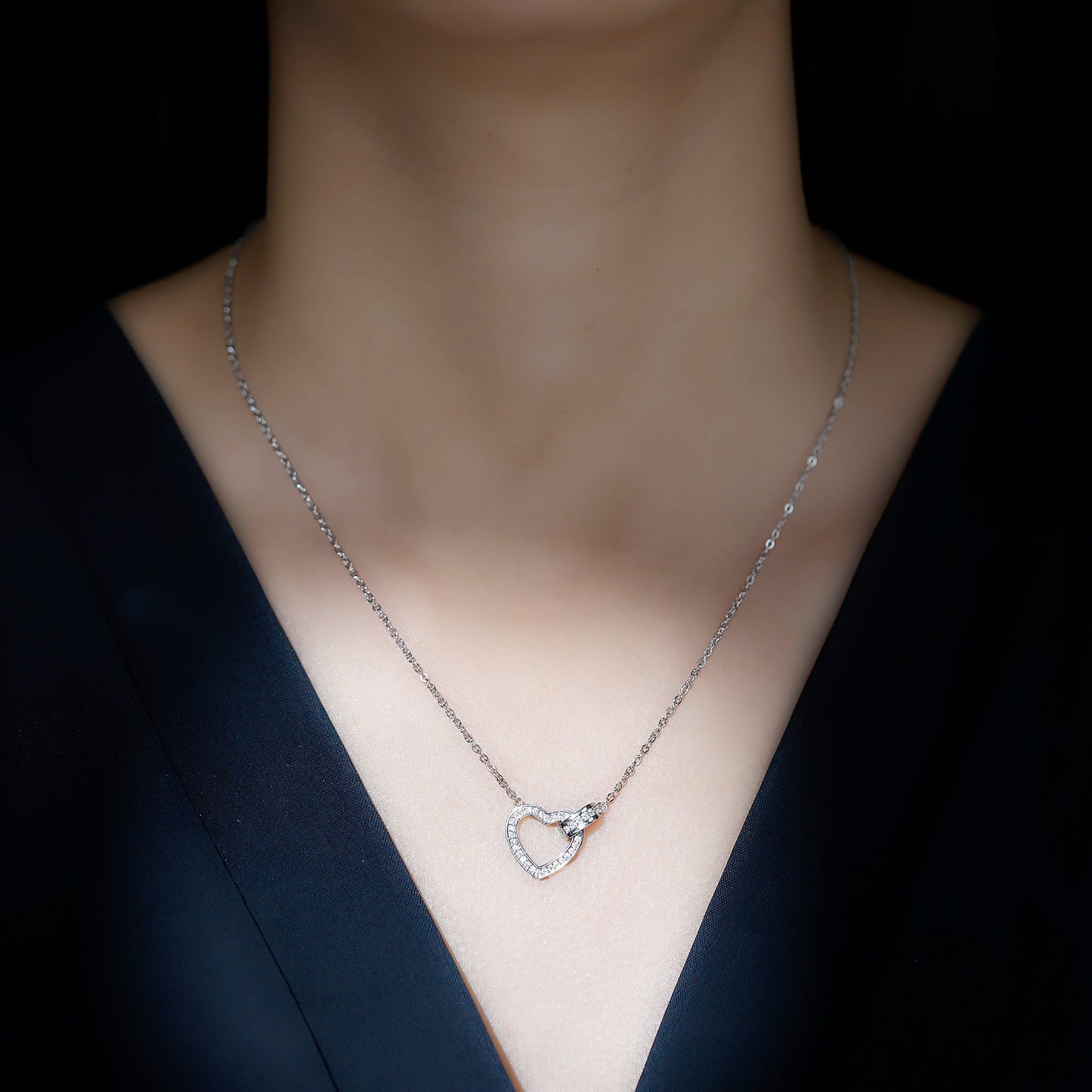 Certified Cubic Zirconia Heart Shaped Necklace In Silver