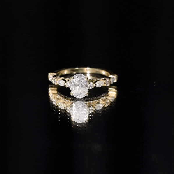 Oval Moissanite Solitaire Engagement Ring in Claw Setting