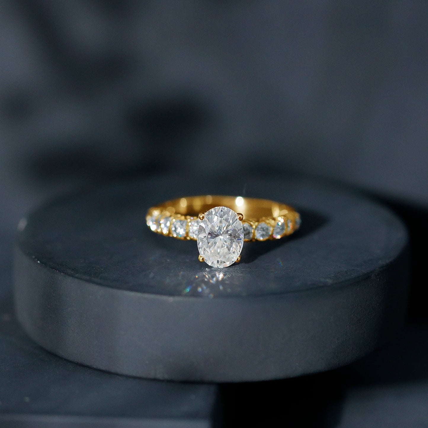 Oval Moissanite Solitaire Engagement Ring with Side Stones
