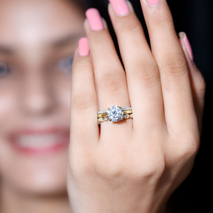 Round shape Solitaire Moissanite Trio Wedding Ring Set
