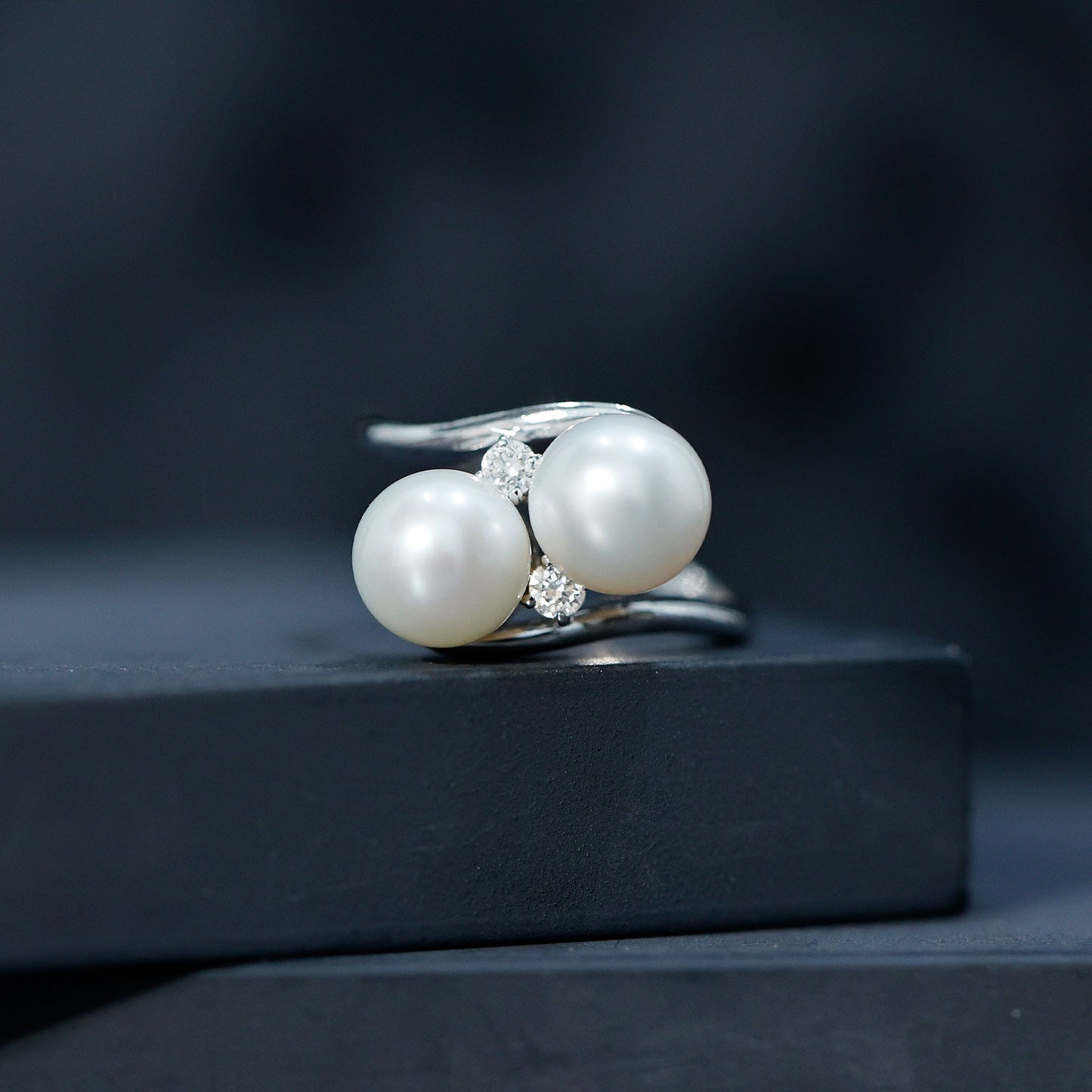 Freshwater Pearl Toi Et Moi Engagement Ring with Diamond