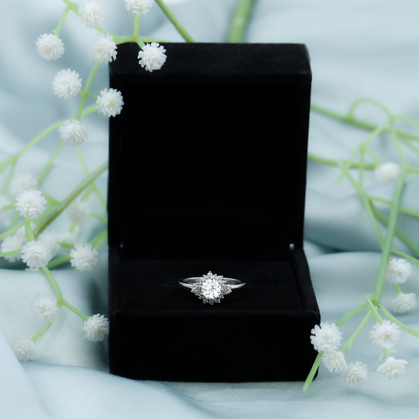 0.9 Carat Certified Lab Grown Diamond Halo Engagement Ring