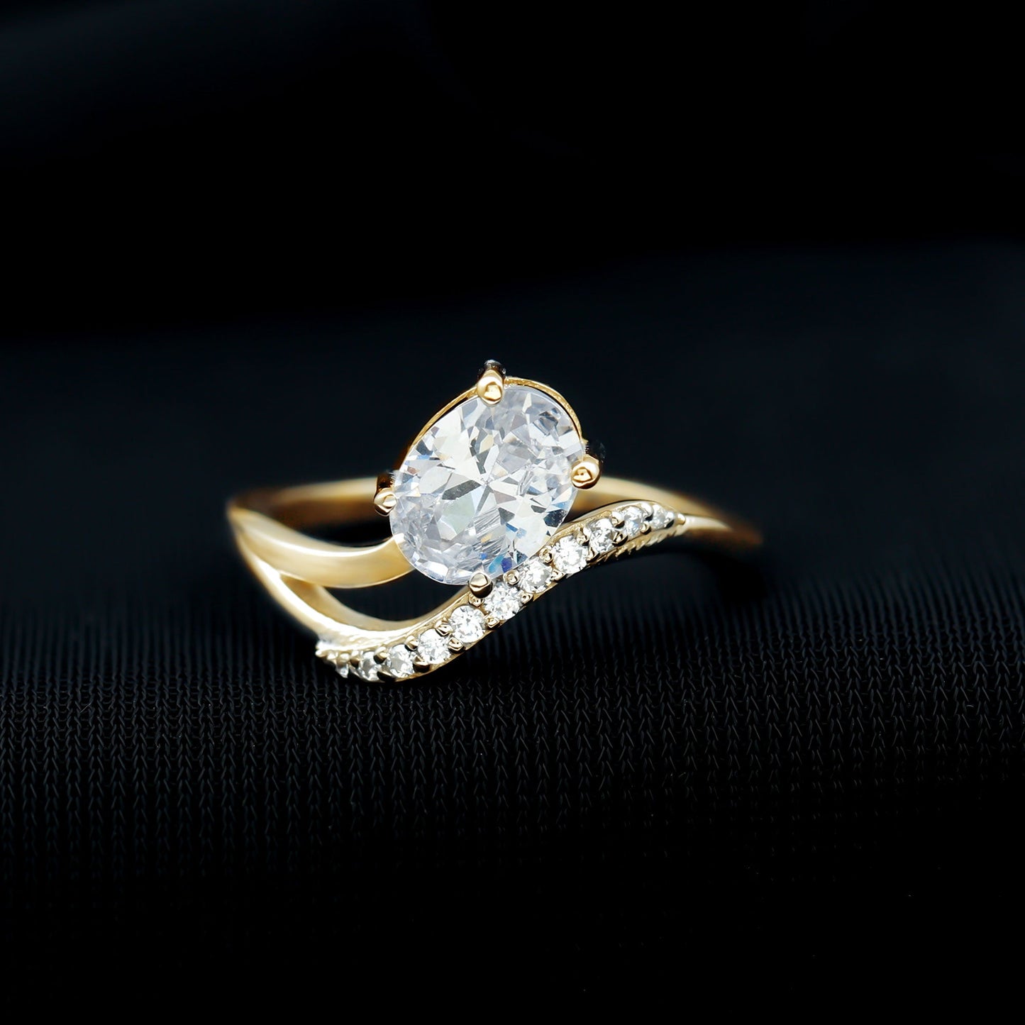 Certified 1.2 Carat Lab Grown Diamond Oval Engagement Ring For Women