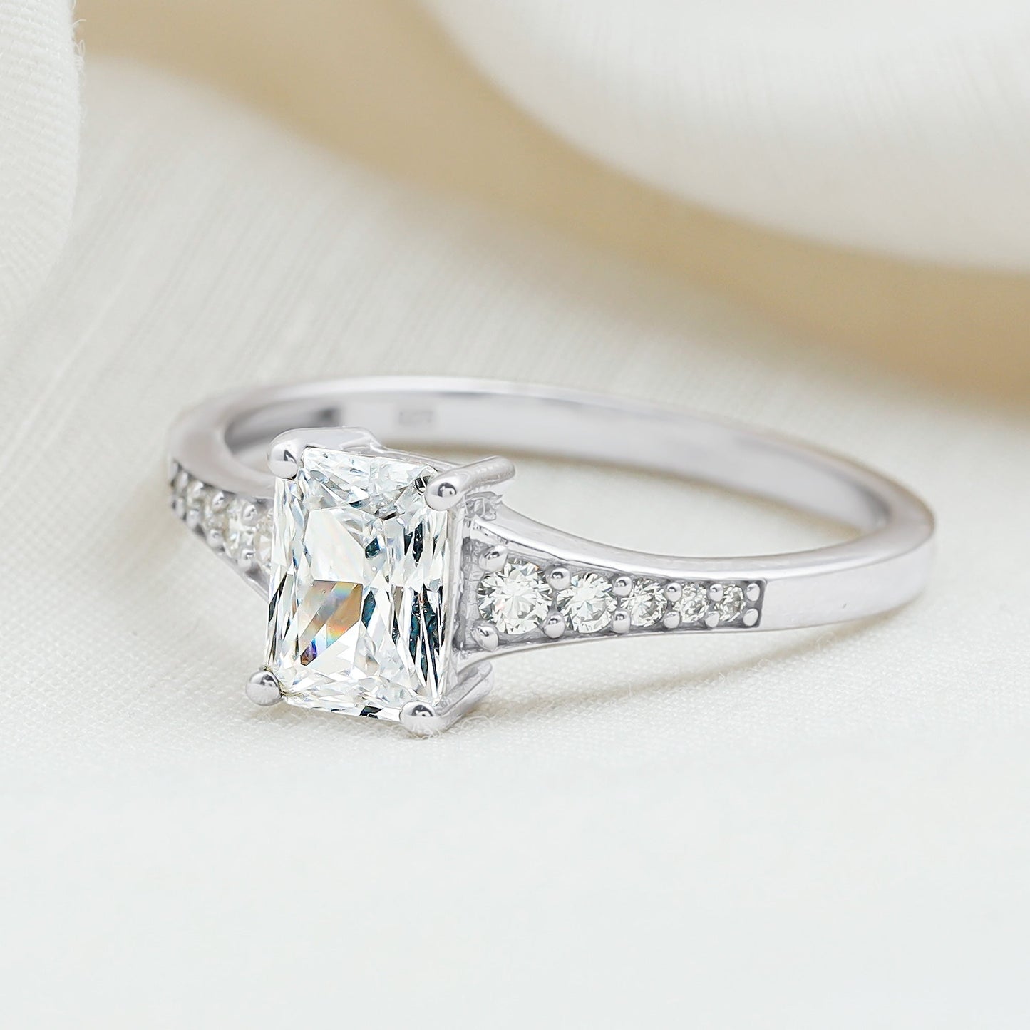 Brilliant Cut 1.7 Carat Lab Grown Diamond Emerald Cut Engagement Ring