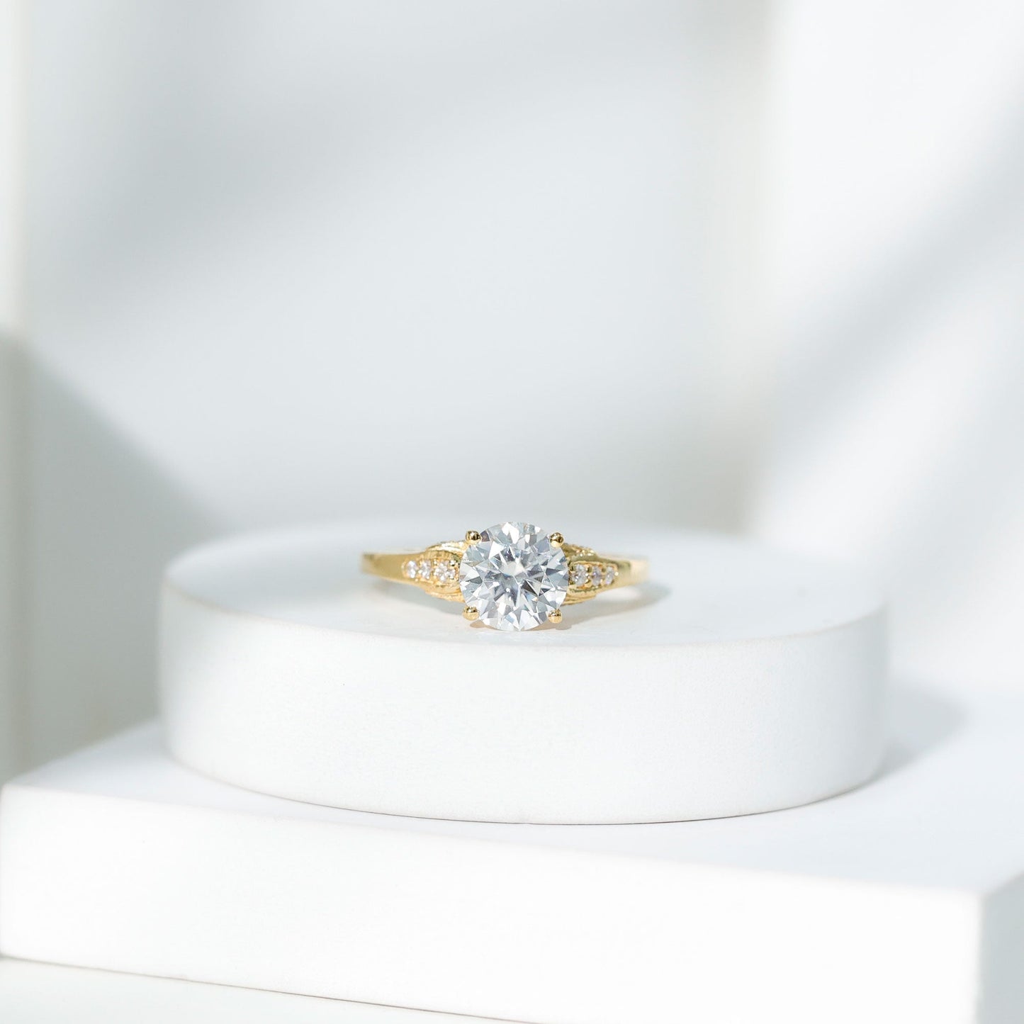 Brilliant Cut D-VS1 clarity Moissanite Engagement Ring for Women