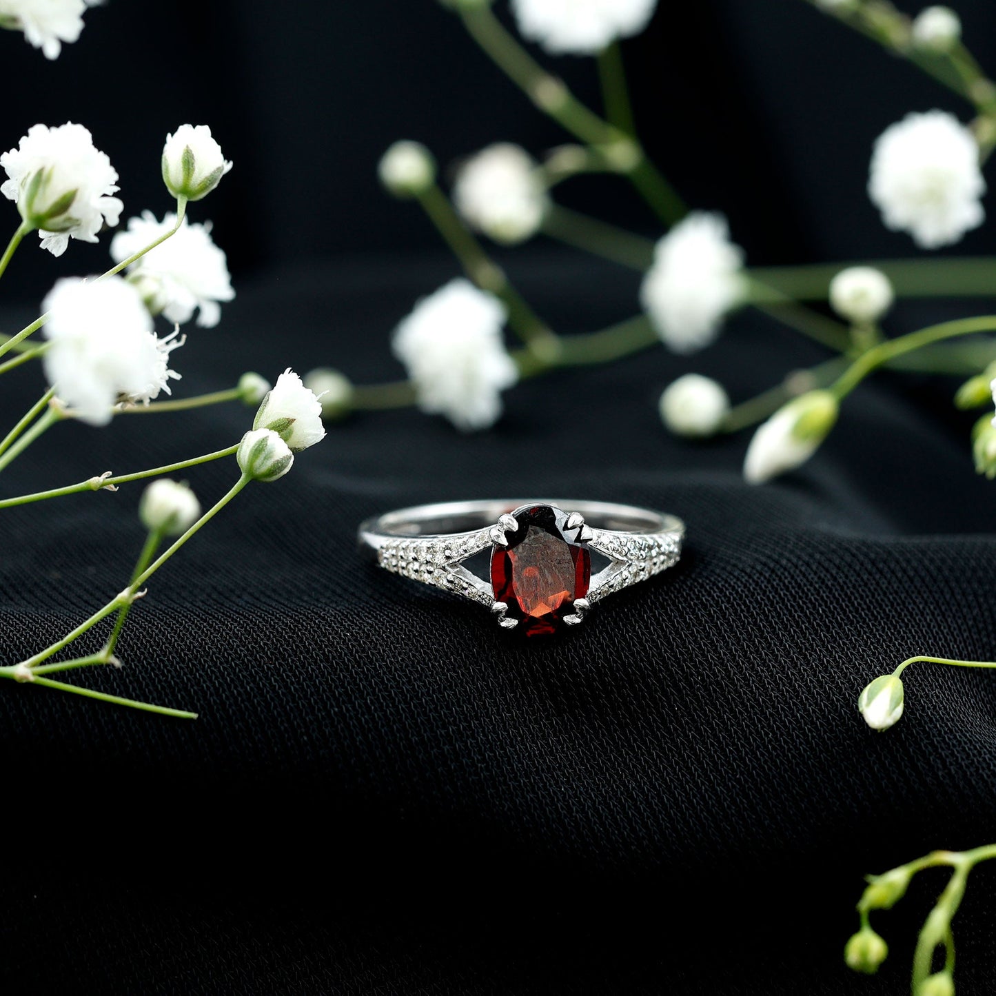 Natural 1.5 Carat Garnet Oval Engagement Ring with Diamond Split Shank