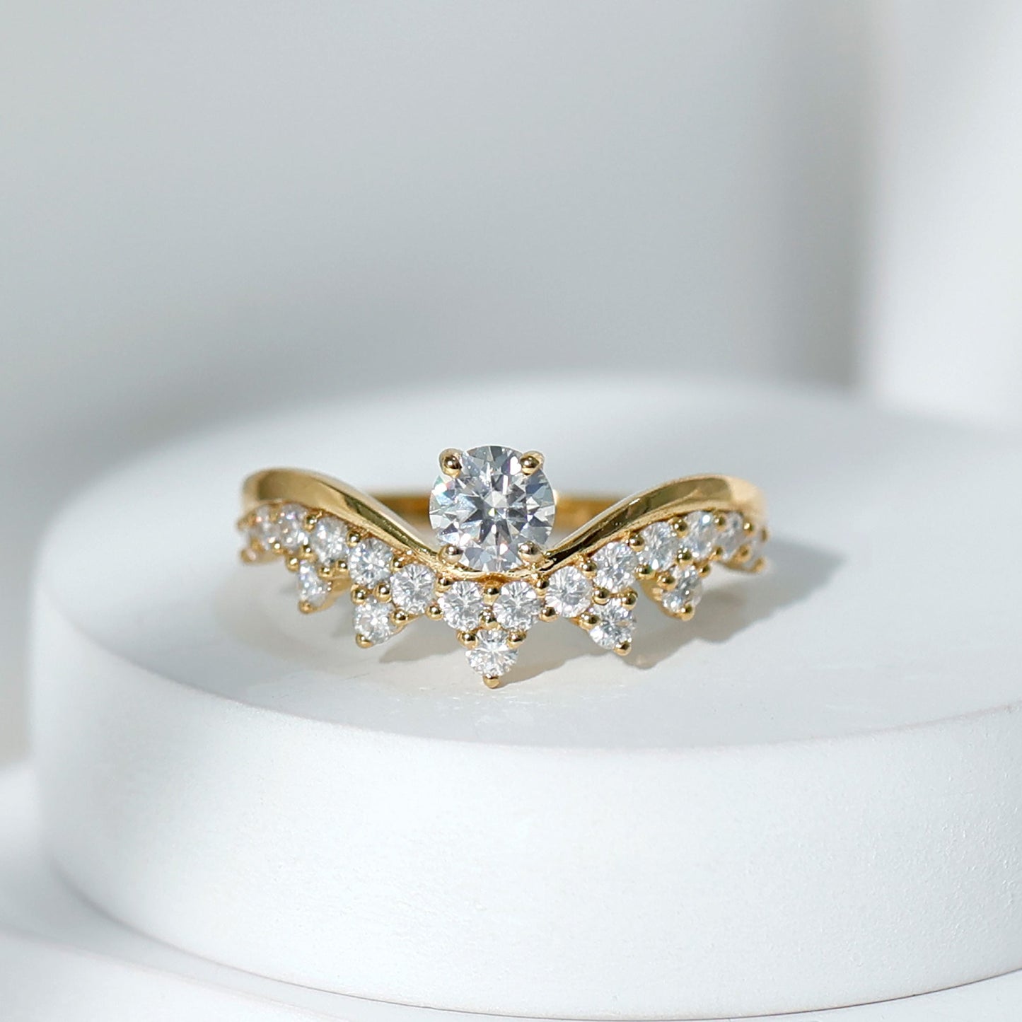 Designer Moissanite Curved Engagement Ring for Women