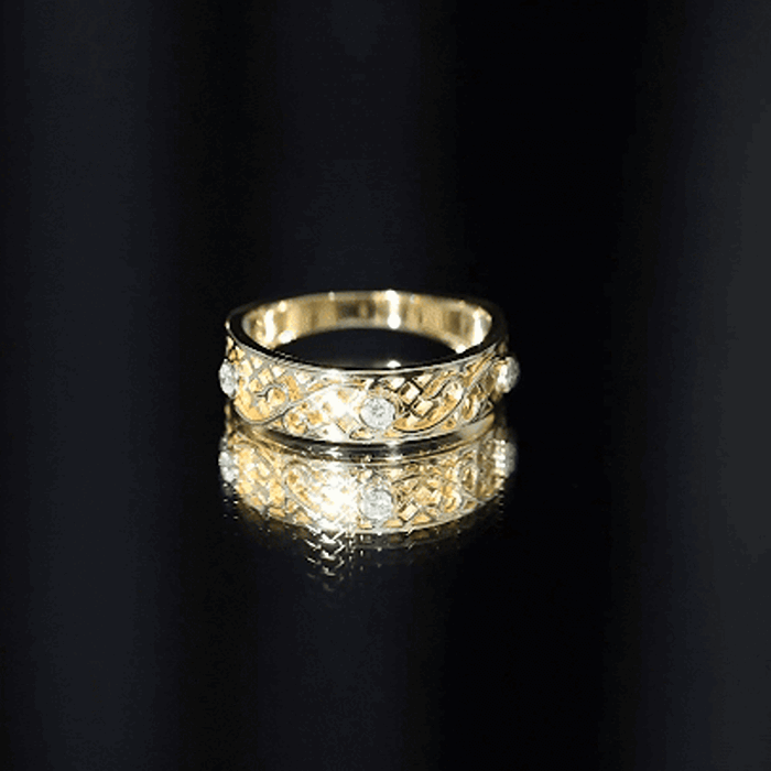 Bezel Set Round Diamond Filigree Ring