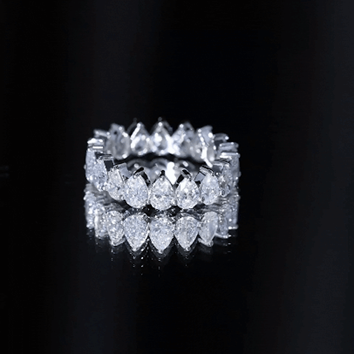 Lab Grown Diamond Teardrop Wedding Band