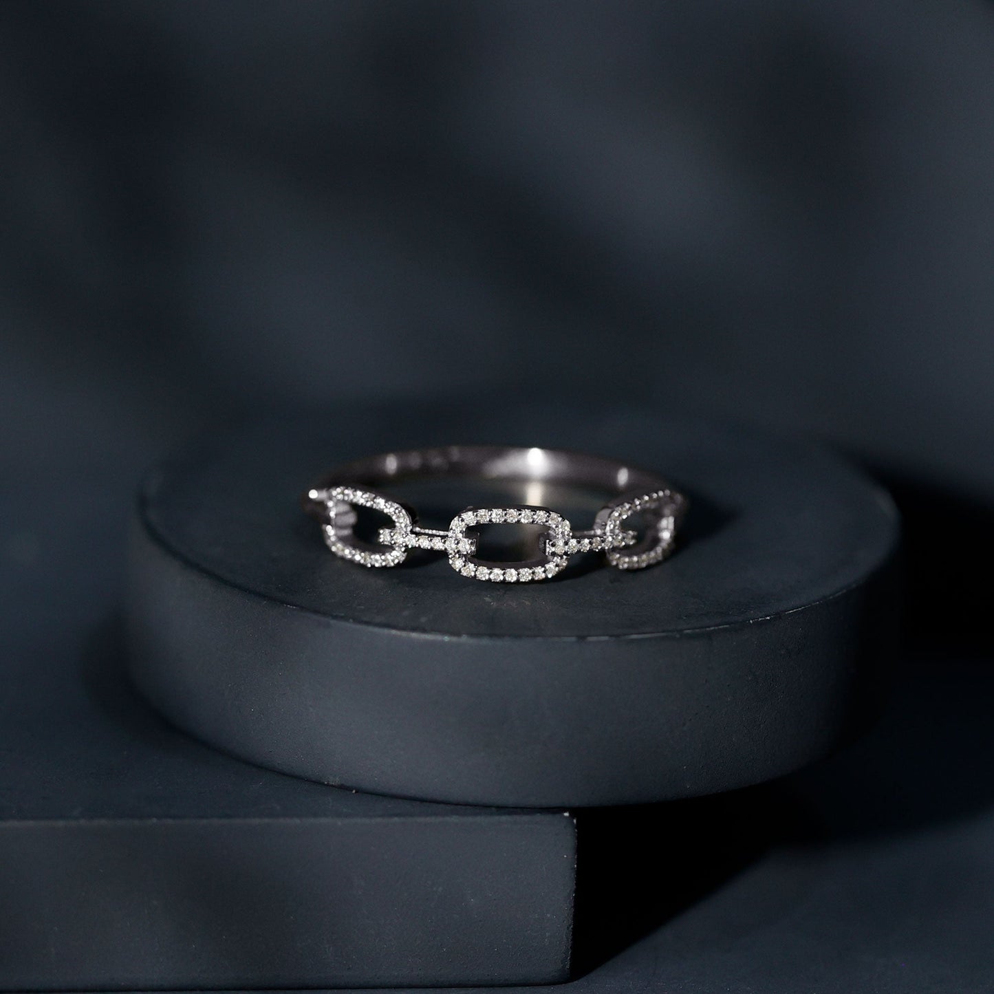 Certified Diamond Chain Link Ring in Prong Setting