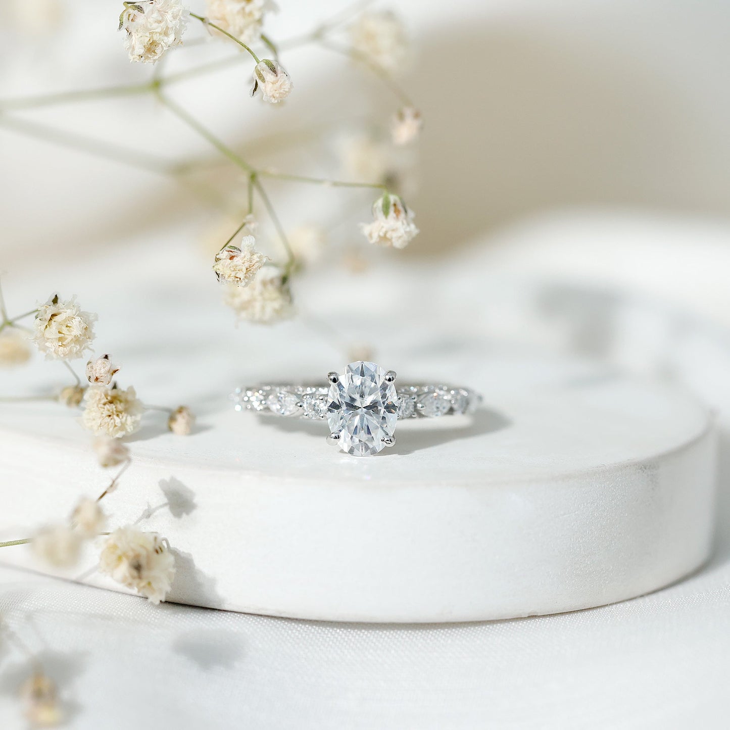 1 Carat IGI Certified Oval Cut Lab Grown Diamond Solitaire Engagement Ring