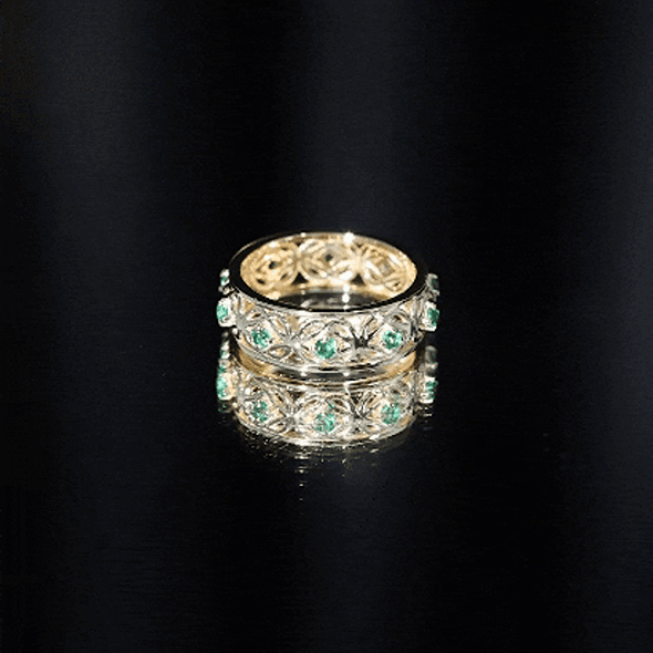 Vintage Looking Lab Grown Emerald Wedding Band for Women