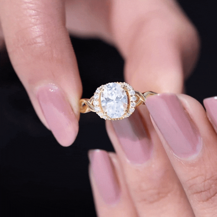 Lab Grown Diamond 1.2 Carat Oval Engagement Ring For Women