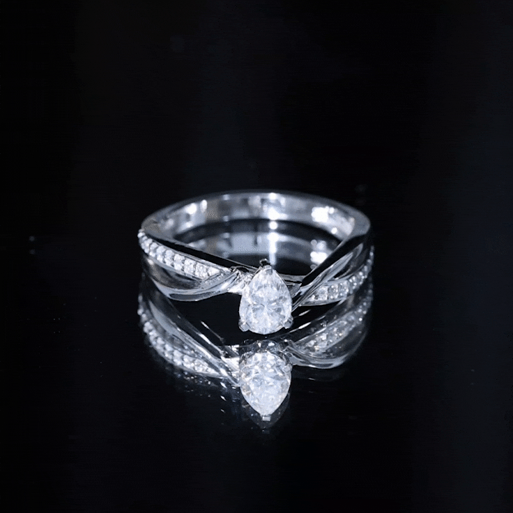 Certified 0.6 Carat Lab Grown Diamond Pear Shaped Engagement Ring