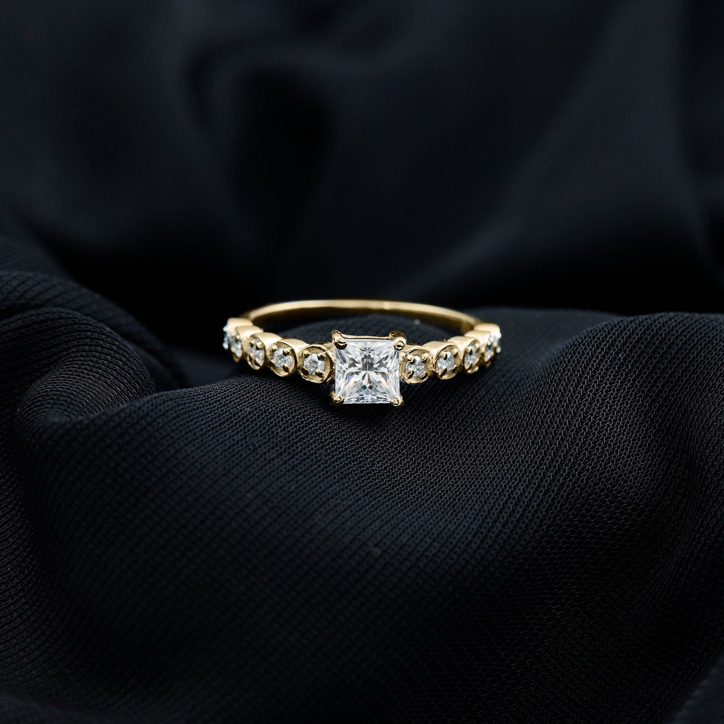 0.8 Carat Lab Grown Diamond Princess Cut Engagement Ring With Side Stones