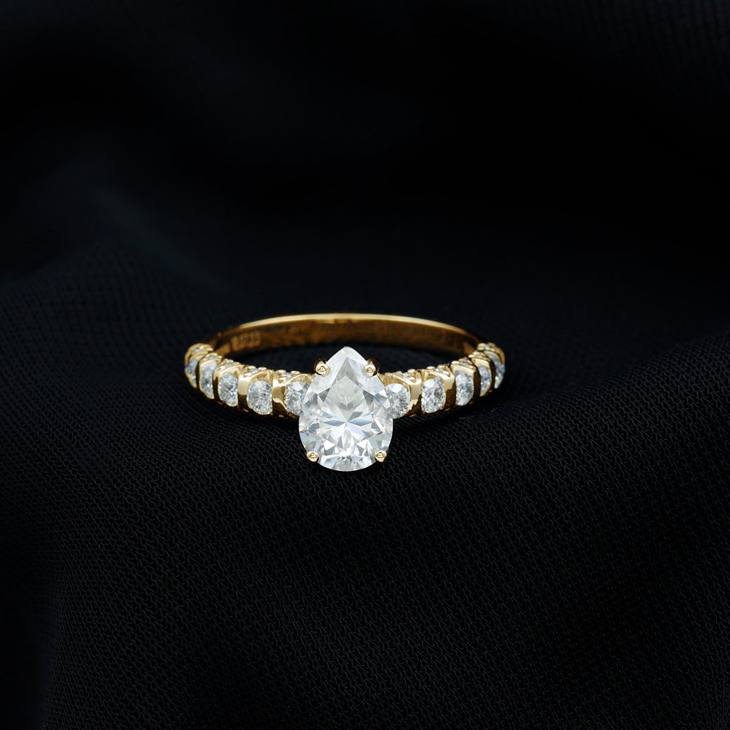 1.3 Carat Pear Cut Lab Grown Diamond Engagement Ring for Women