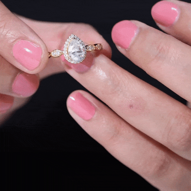 Lab Grown Diamond Teardrop Engagement Ring with Scalloped Shank