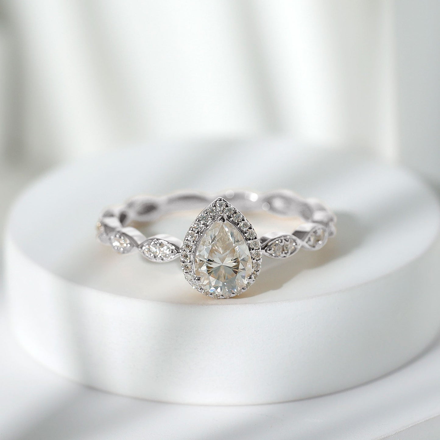 Lab Grown Diamond Teardrop Engagement Ring with Scalloped Shank