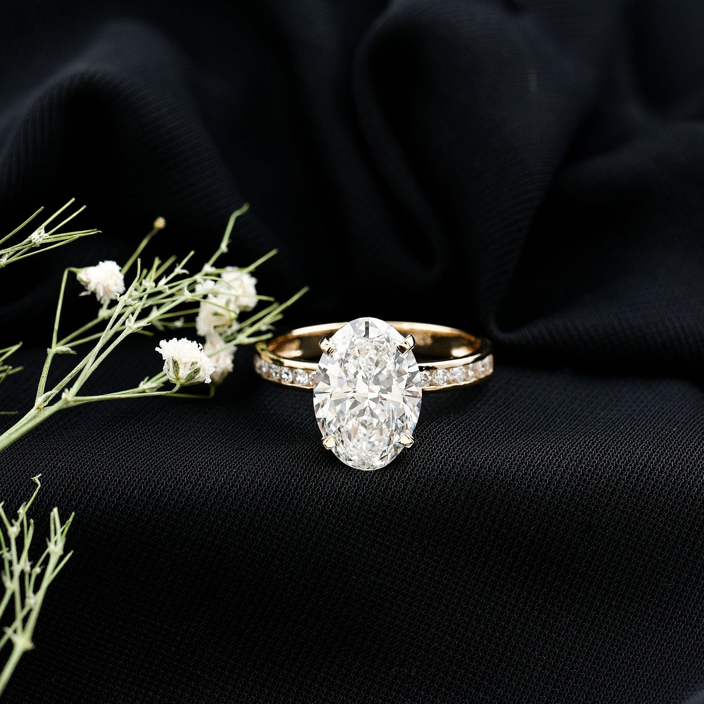 Oval Cut 5 Carat Lab Grown Diamond Big Engagement Ring with IGI Certificate