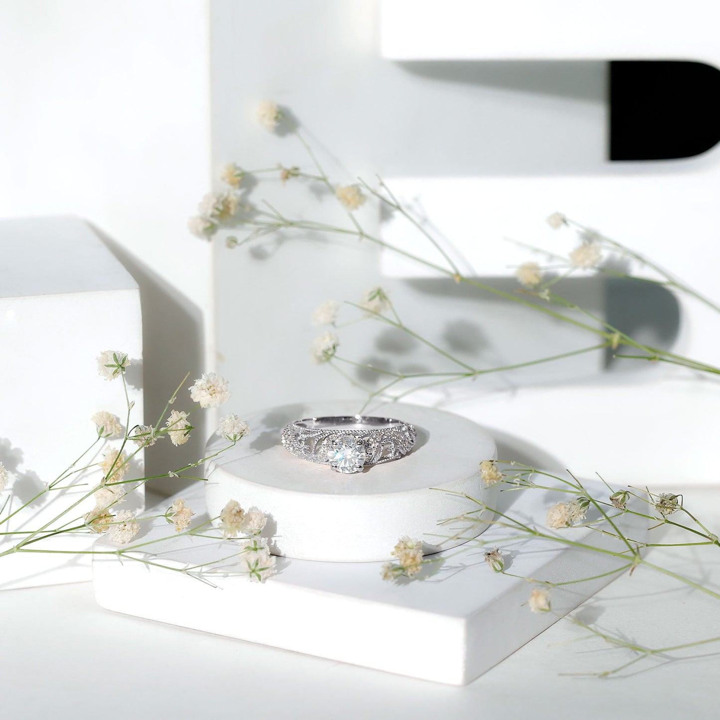 Vintage Inspired 0.98 Carat Moissanite Engagement Ring for Women