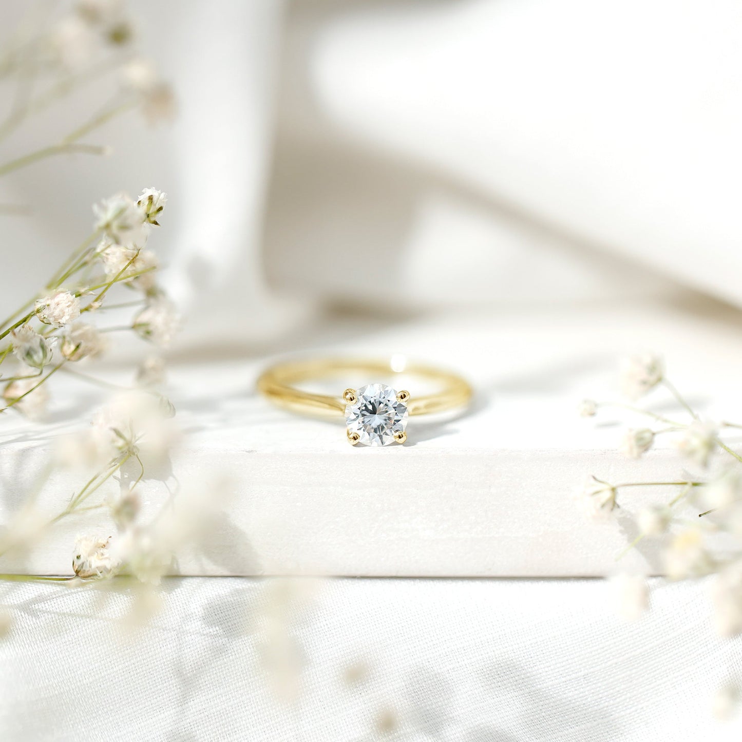 Solitaire Round Cut Moissanite Engagement Ring for Her