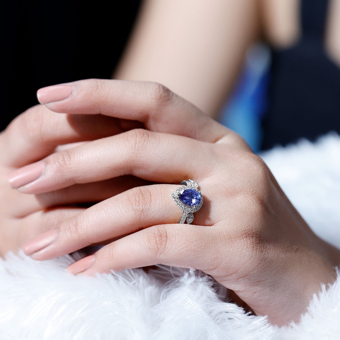 Certified 1.6 Carat Lab Grown Blue Sapphire Pear Shaped Engagement Ring Set with Diamond
