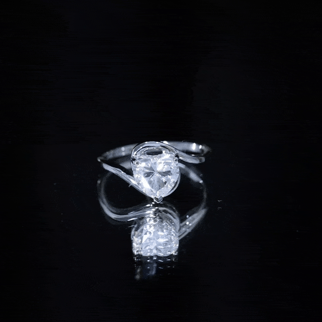 2 Carat Lab Grown Diamond Heart Shape Engagement Ring For Her