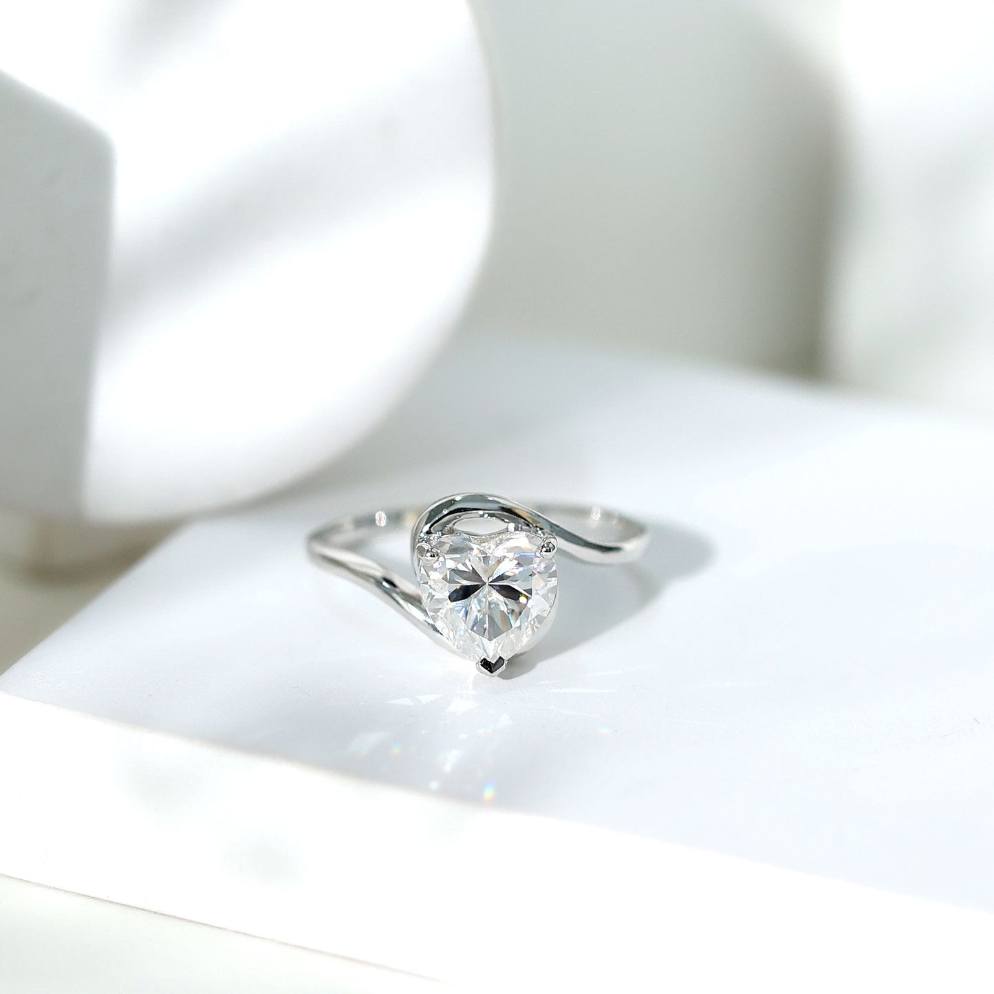2 Carat Lab Grown Diamond Heart Shape Engagement Ring For Her