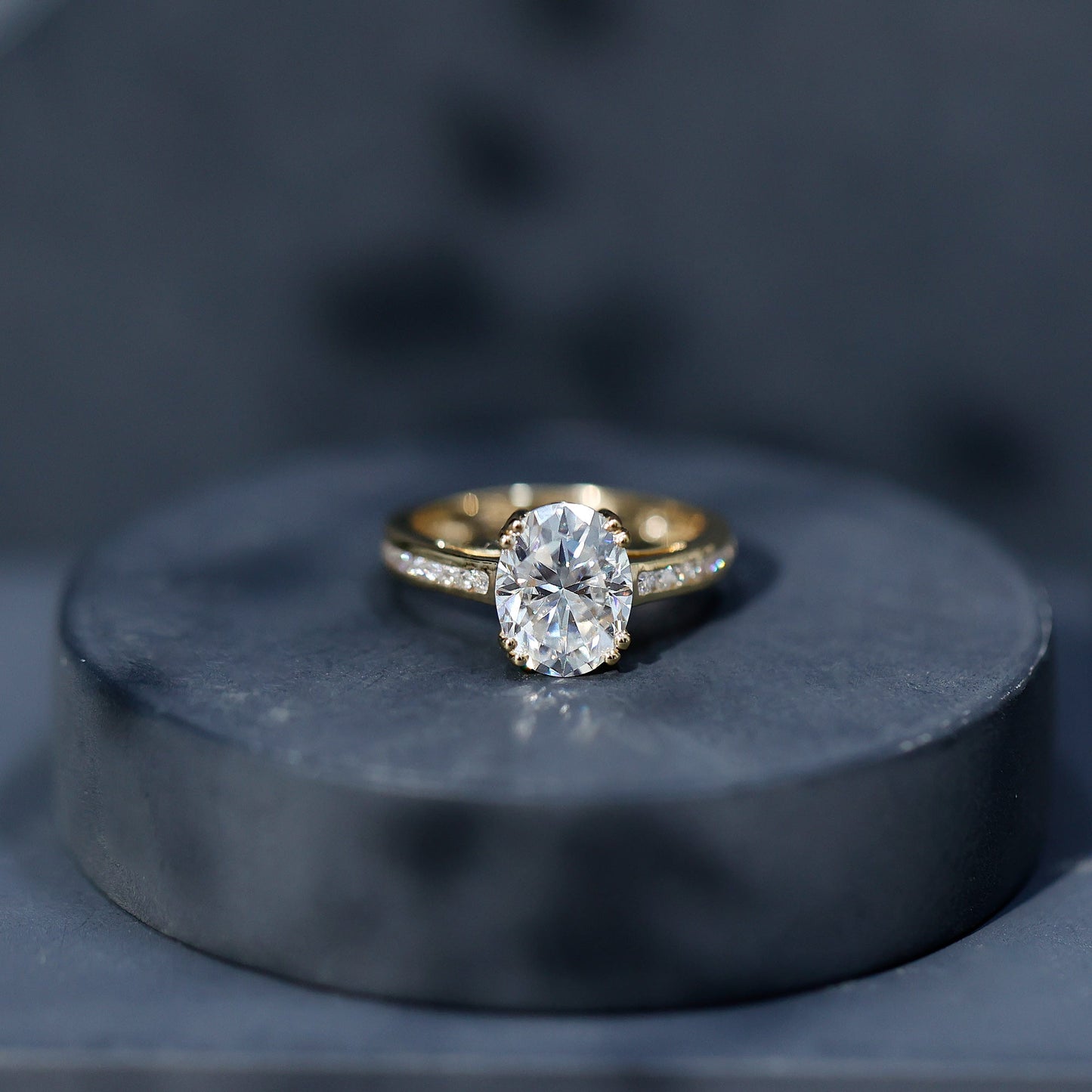 Lab Grown Diamond Timeless Engagement Ring With Side Stones