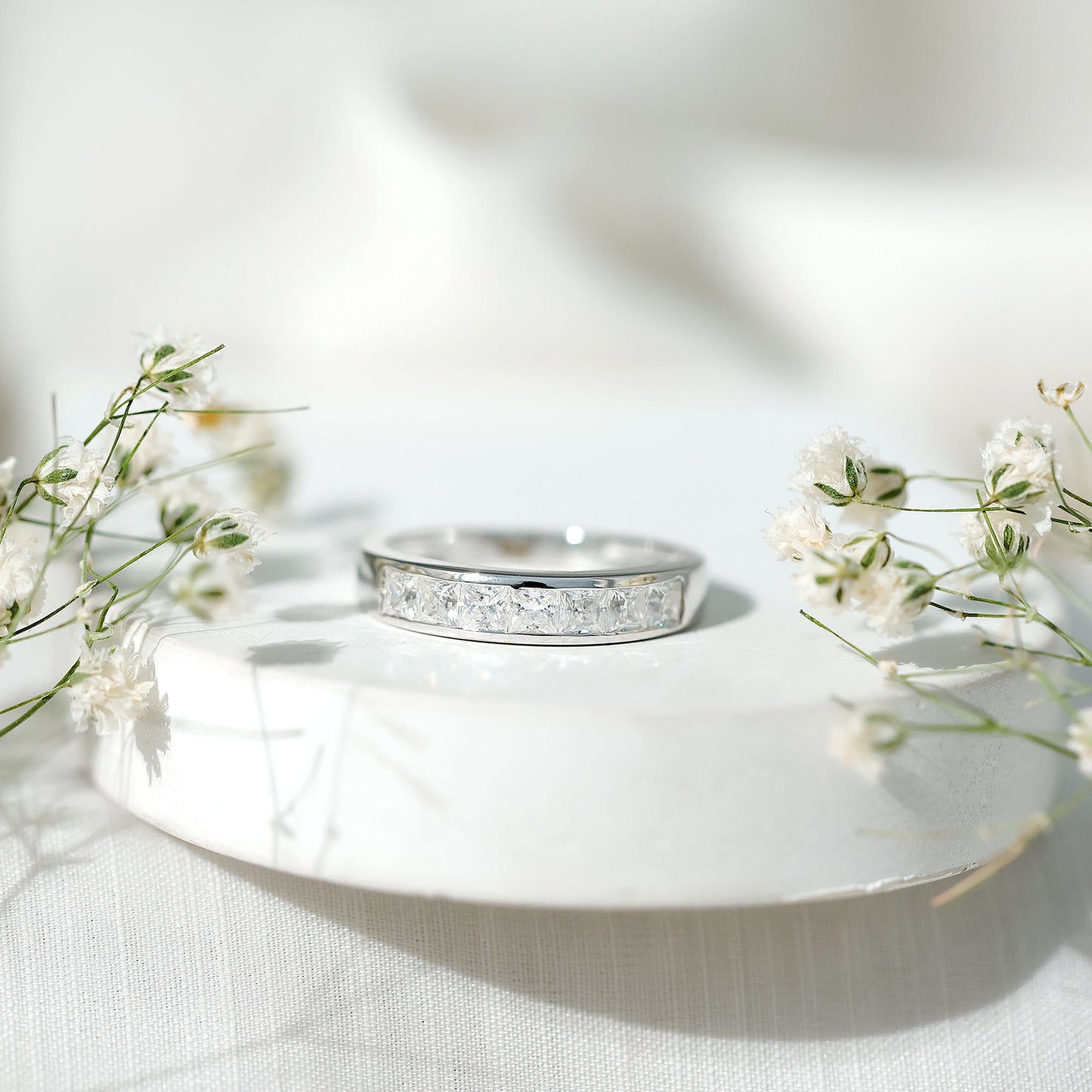 Certified Brilliant Cut Diamond Princess Cut Wedding Band
