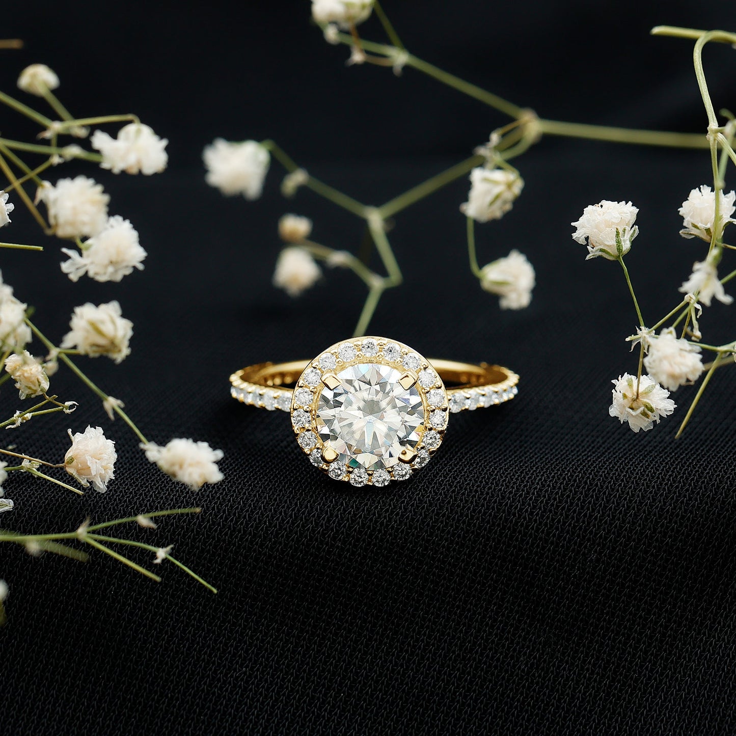 Certified Lab Grown Diamond Circle Engagement Ring With Halo