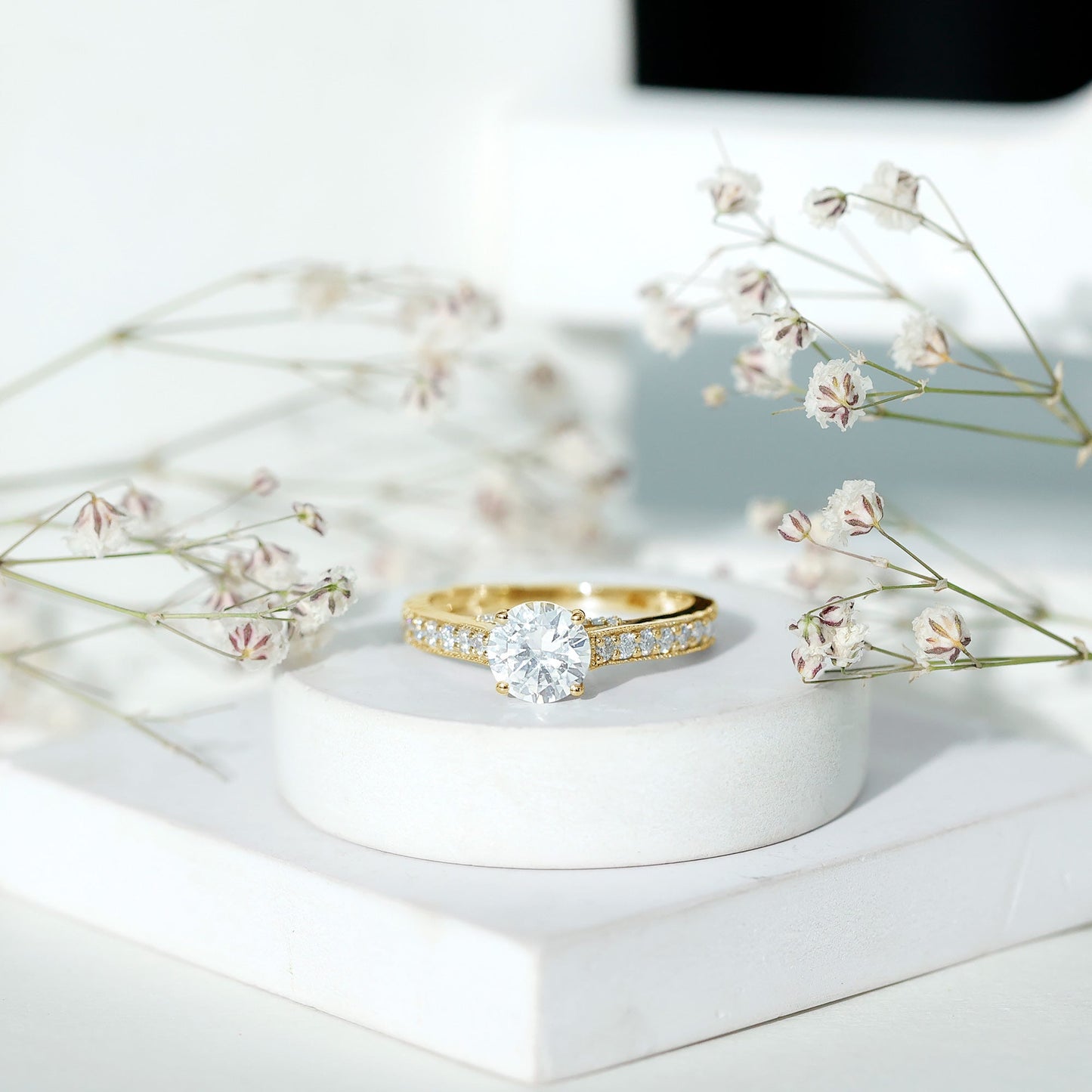 Certified Lab Grown Diamond 2 Carat Solitaire Engagement Ring