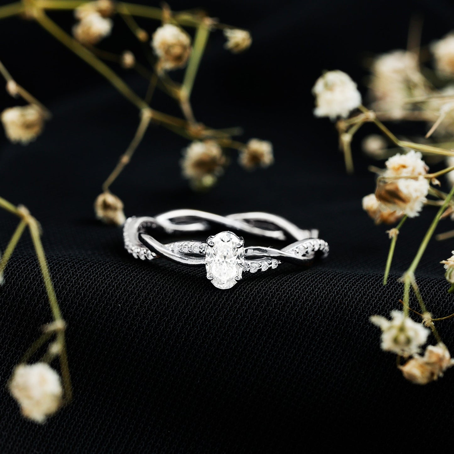 Lab Grown Diamond Promise Ring With Twisted Shank