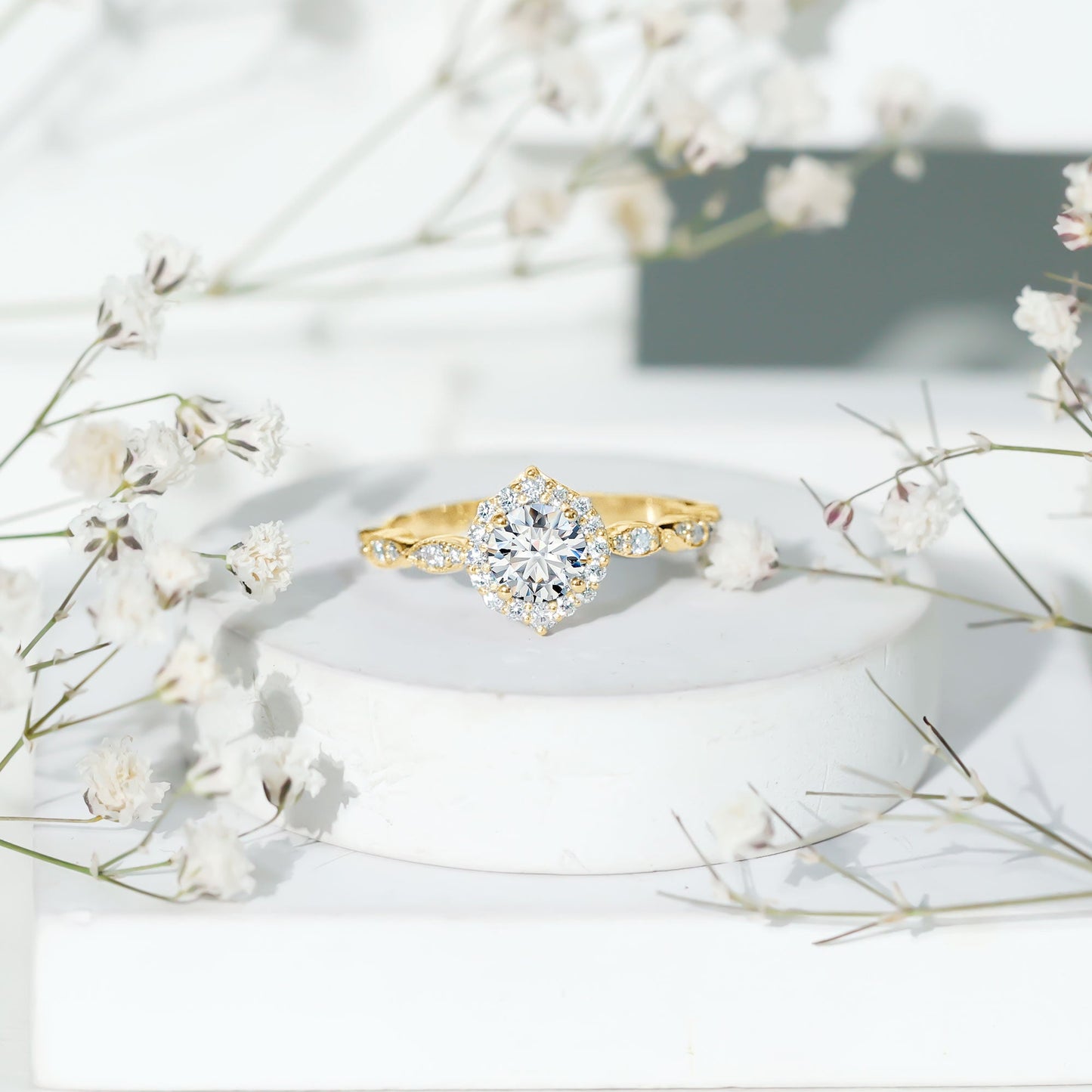 Brilliant Cut Lab Grown Diamond Vintage Solitaire Ring