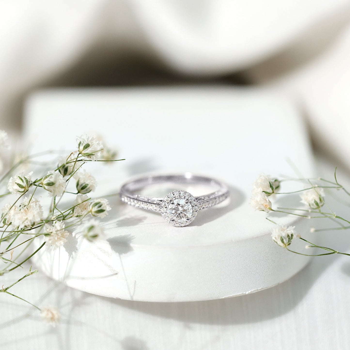 Diamond Vintage Looking Engagement Ring