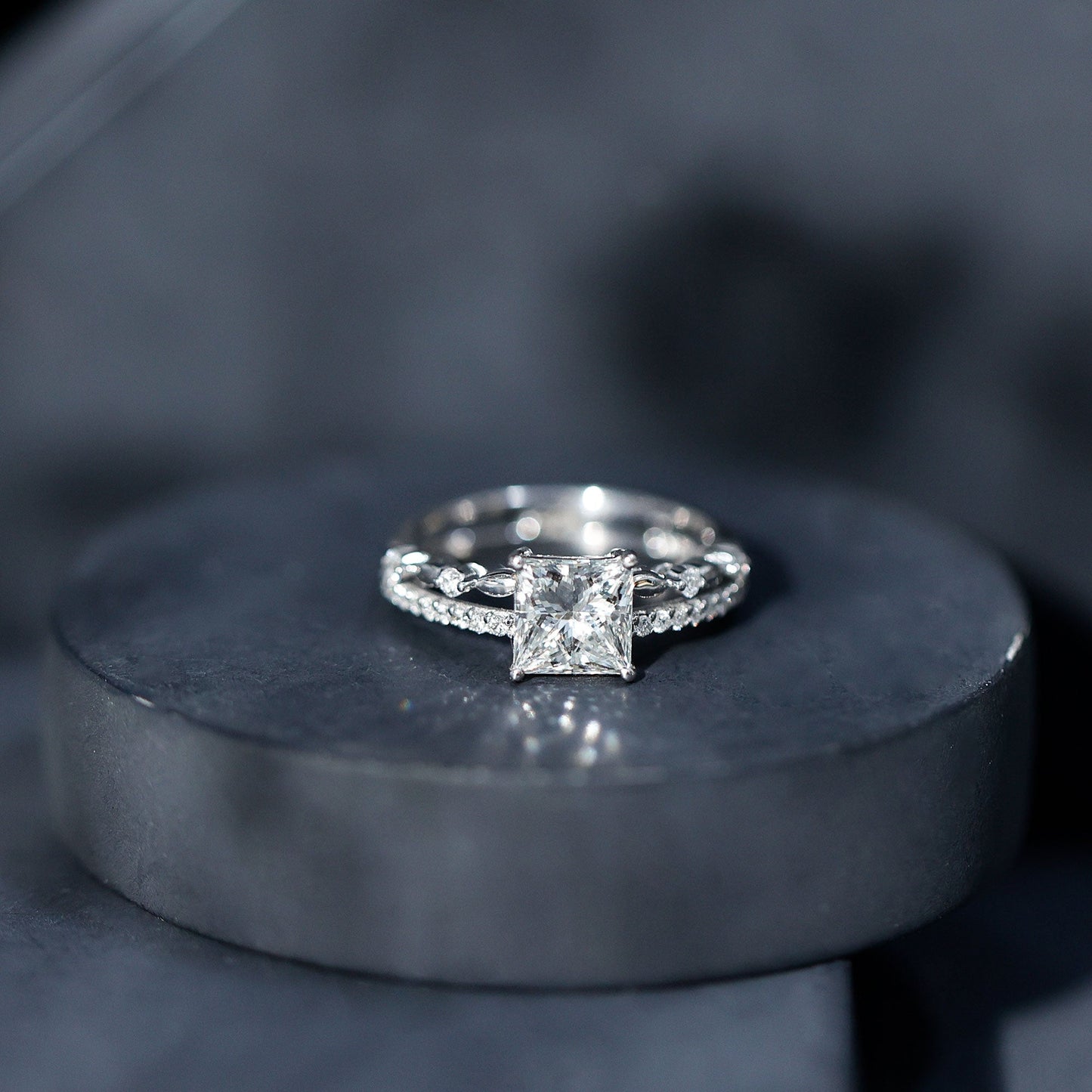 Brilliant Cut Lab Grown Diamond Solitaire Double Band Ring for Women
