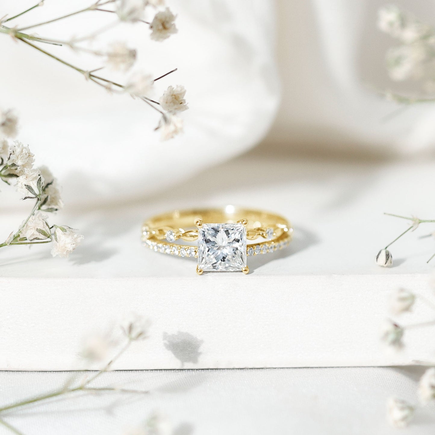 Brilliant Cut Lab Grown Diamond Solitaire Double Band Ring for Women