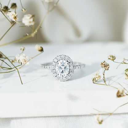 Certified 1.2 Carat Lab Grown Diamond Oval Shape Engagement Ring