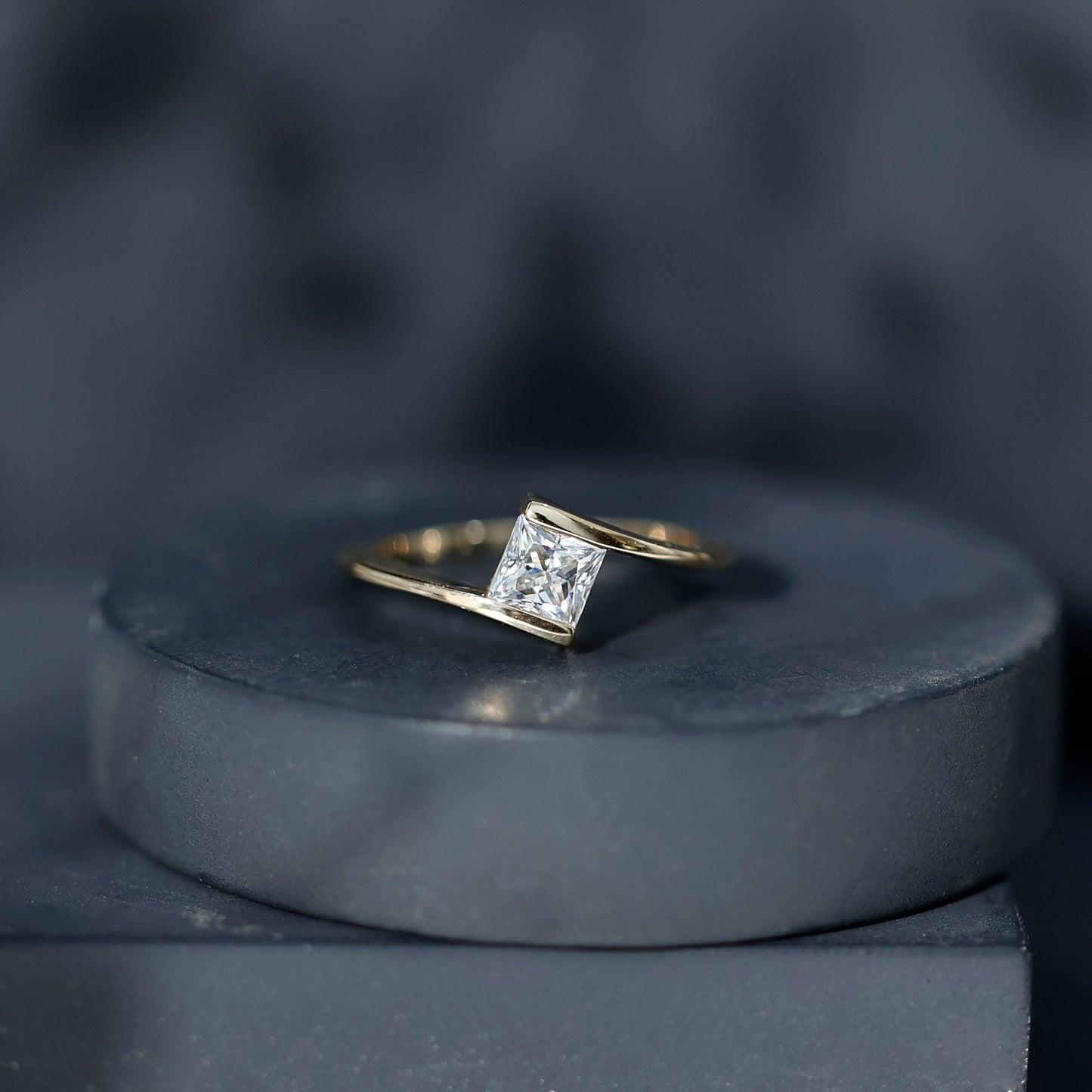 0.8 Carat Princess Cut Lab Grown Diamond Ring With Tension Setting