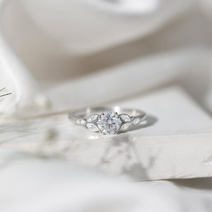 Certified 0.9 Carat Round Diamond Promise Engagement Ring For Her