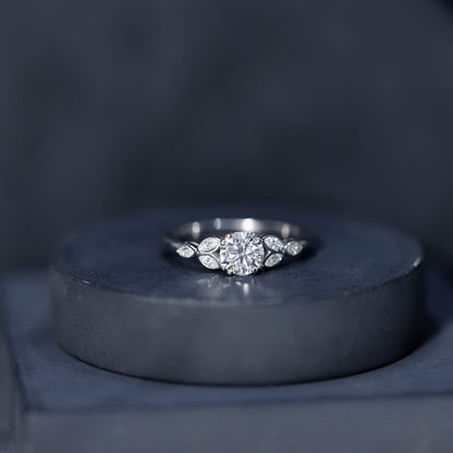 Certified 0.9 Carat Round Diamond Promise Engagement Ring For Her