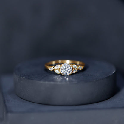 Certified 0.9 Carat Round Diamond Promise Engagement Ring For Her