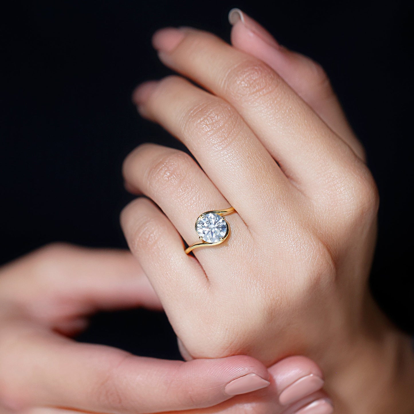 Round Cut 2 Carat Moissanite Solitaire Engagement Ring in Bypass Shank
