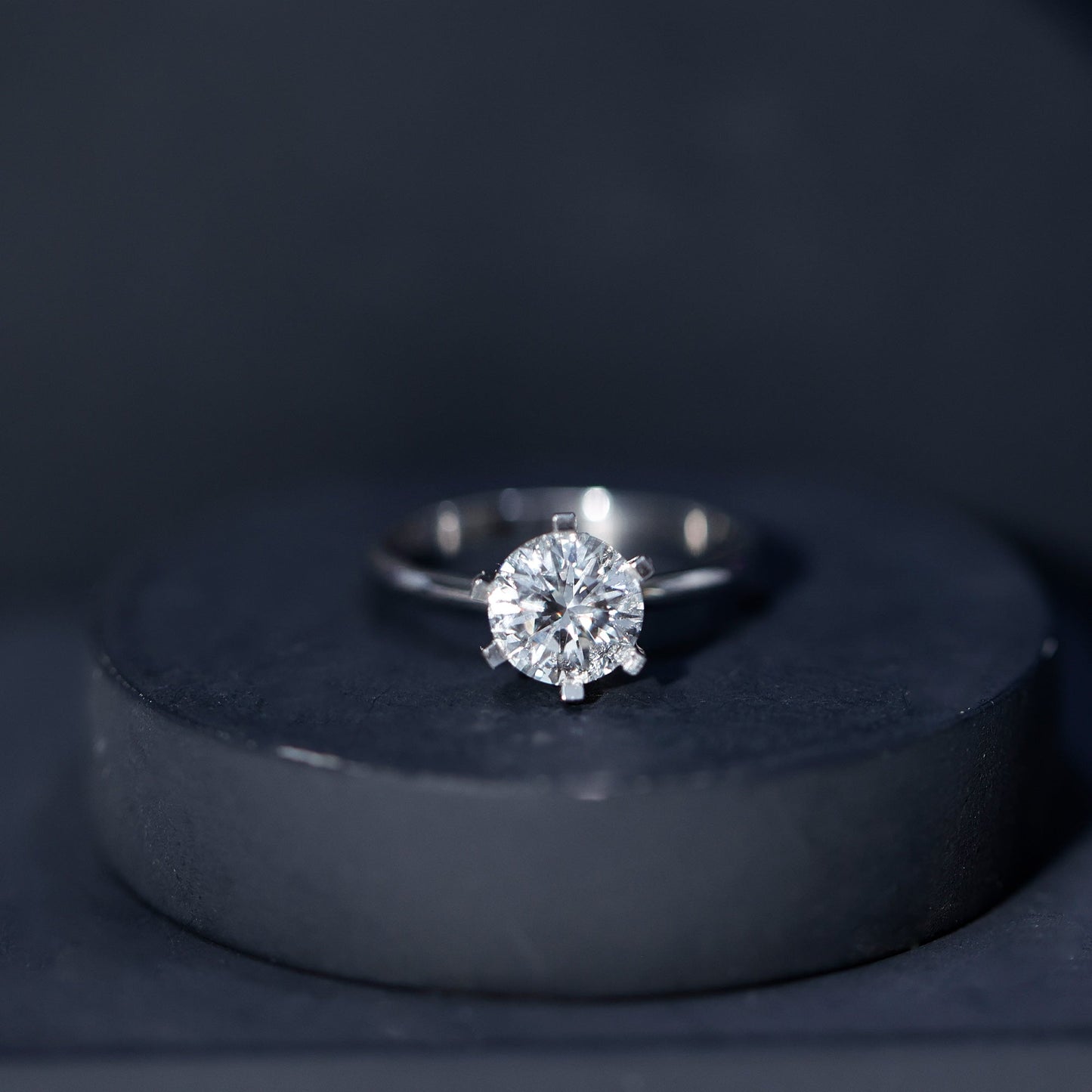 2 Carat Round Brilliant Cut Lab Grown Diamond Engagement Ring