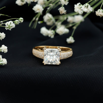 Princess Cut Moissanite Engagement Ring With Certificate