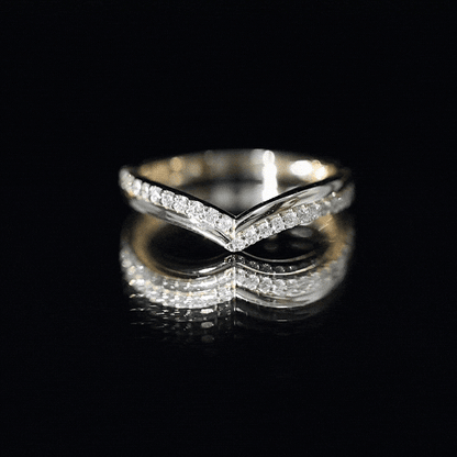 Pave Set Round Cut Natural Diamond Chevron Ring