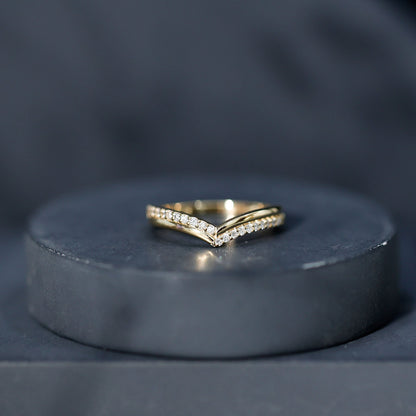 Pave Set Round Cut Natural Diamond Chevron Ring