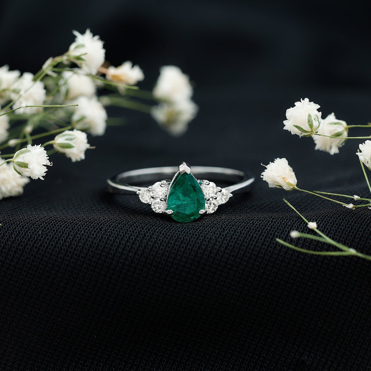 0.6 Carat AAA Quality Pear Shape Emerald Teardrop Engagement Ring with Diamond